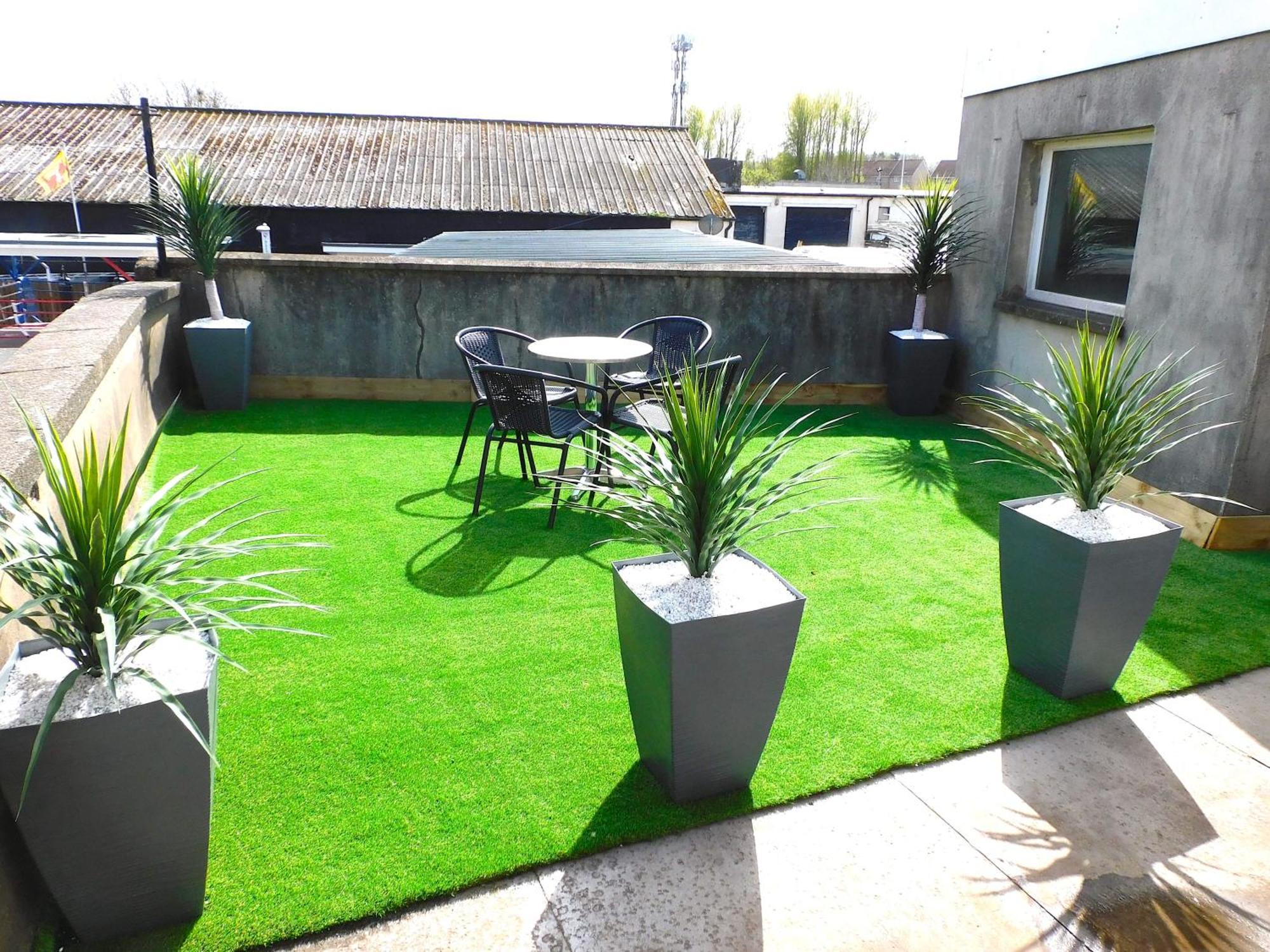 Newly Refurbished 1 Bed Apt In Hamilton Close To Station And Local Amenities Exterior photo